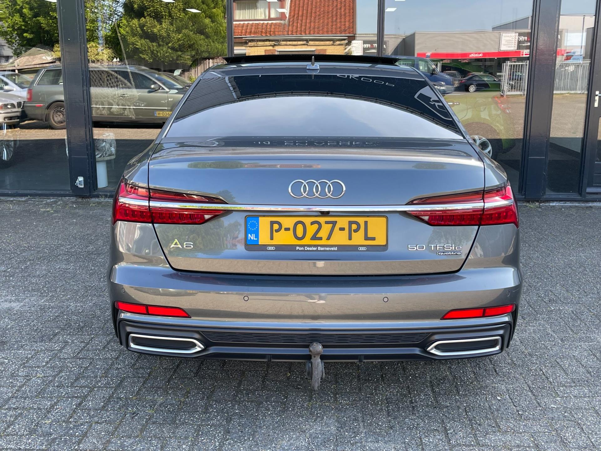 34291421-4.jpg