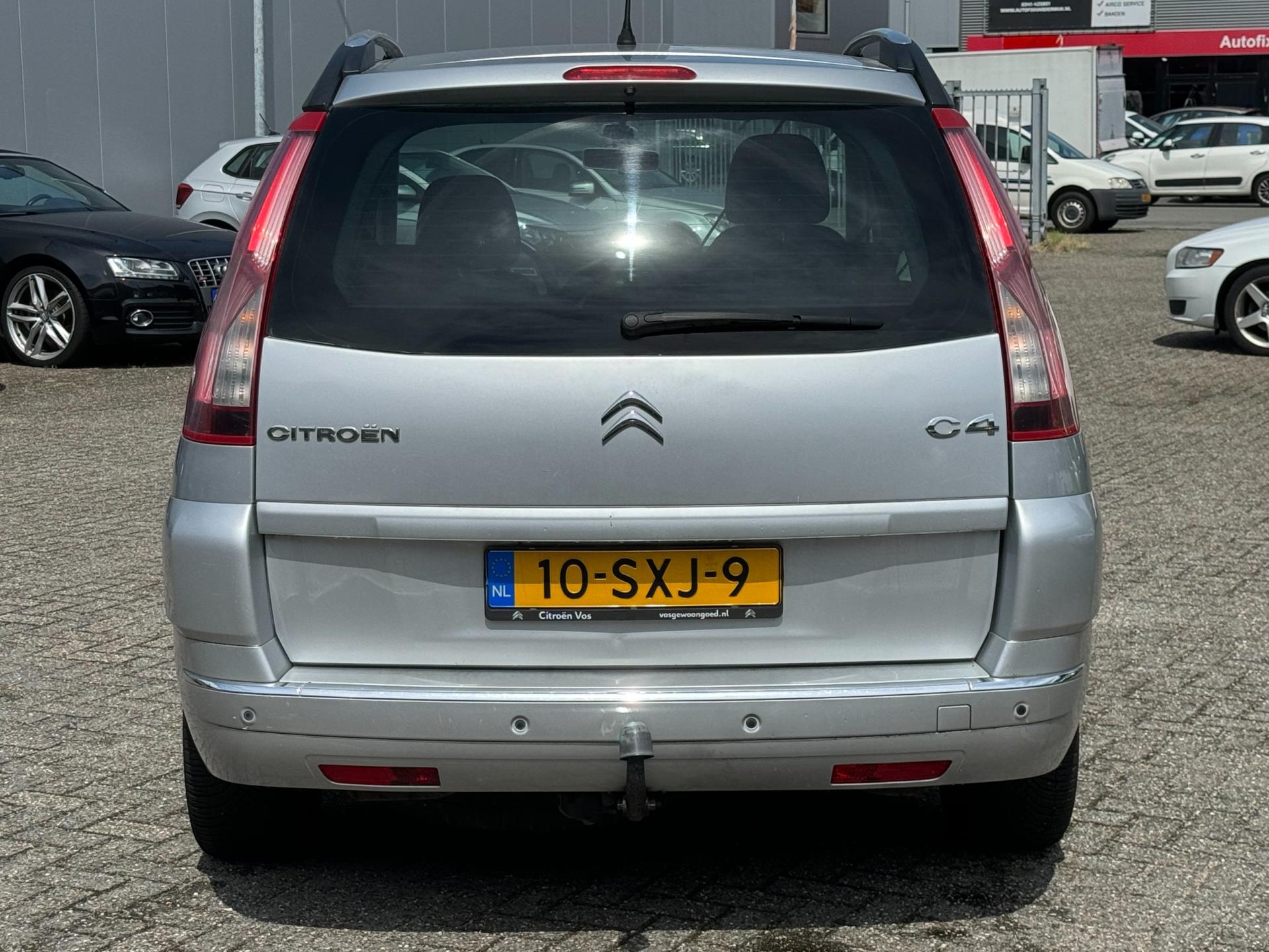 39313166-3.jpg