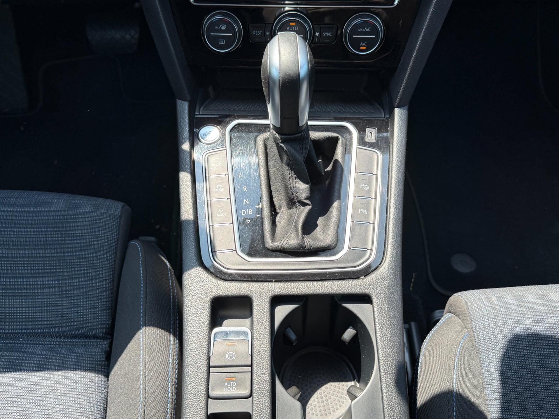 45740260-26.jpg
