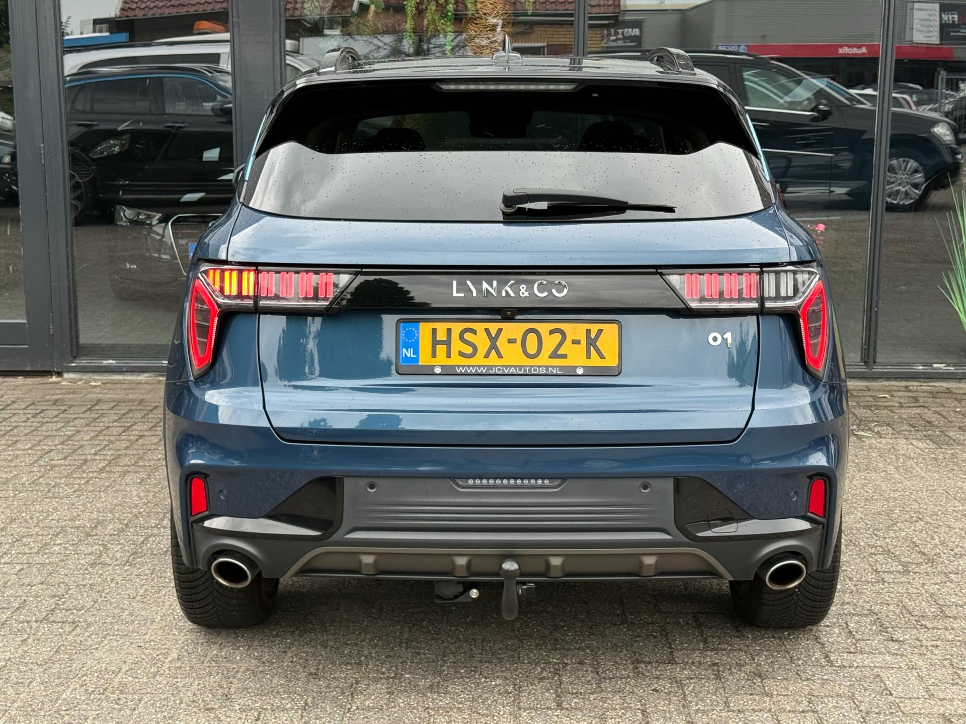 45964770-5.jpg