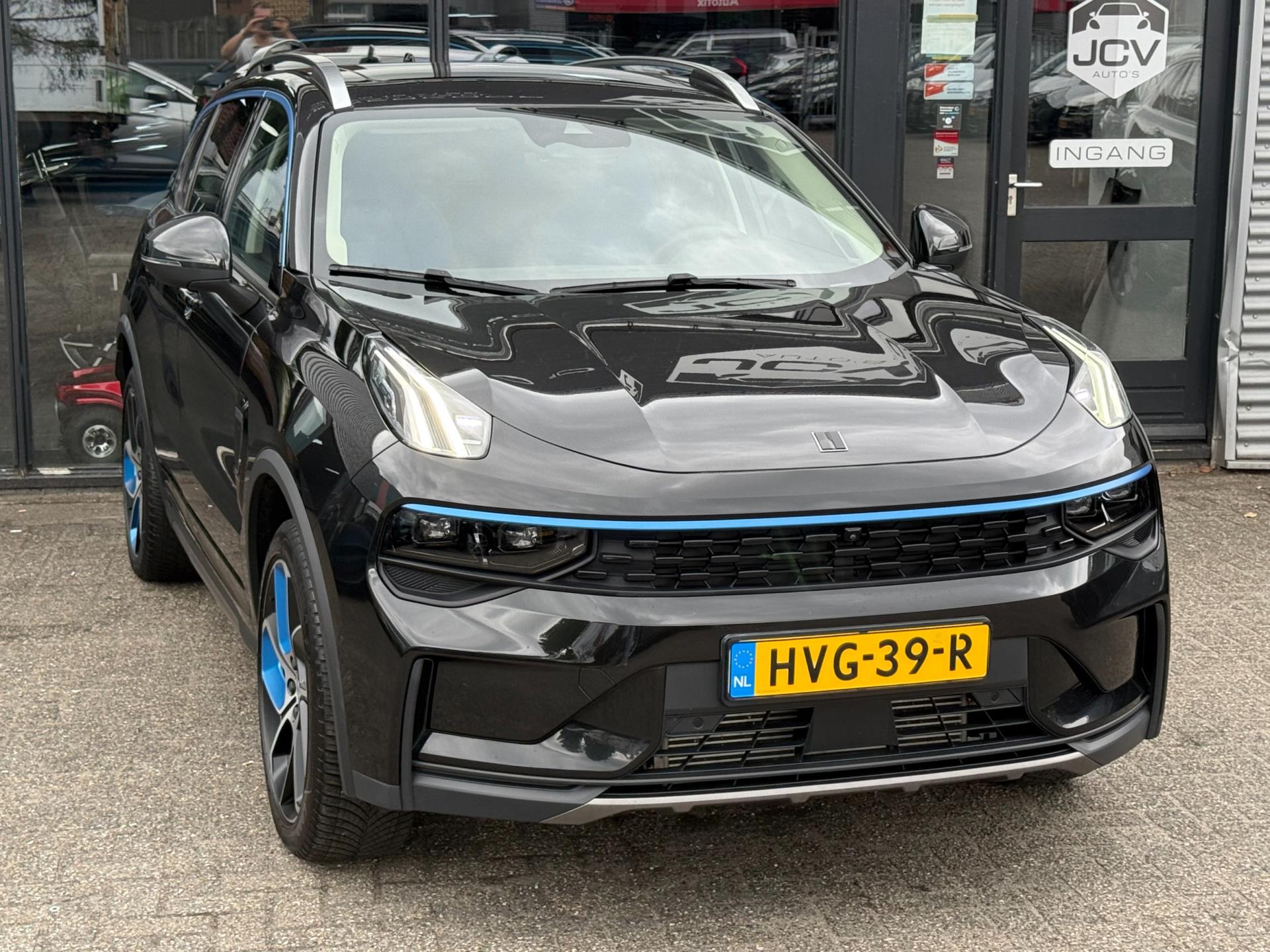 46313819-10.jpg