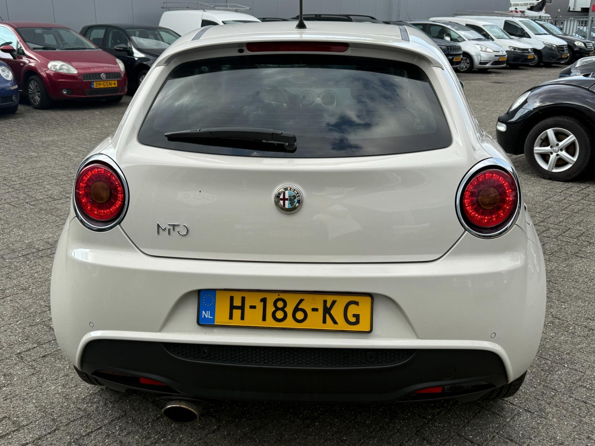46379920-3.jpg