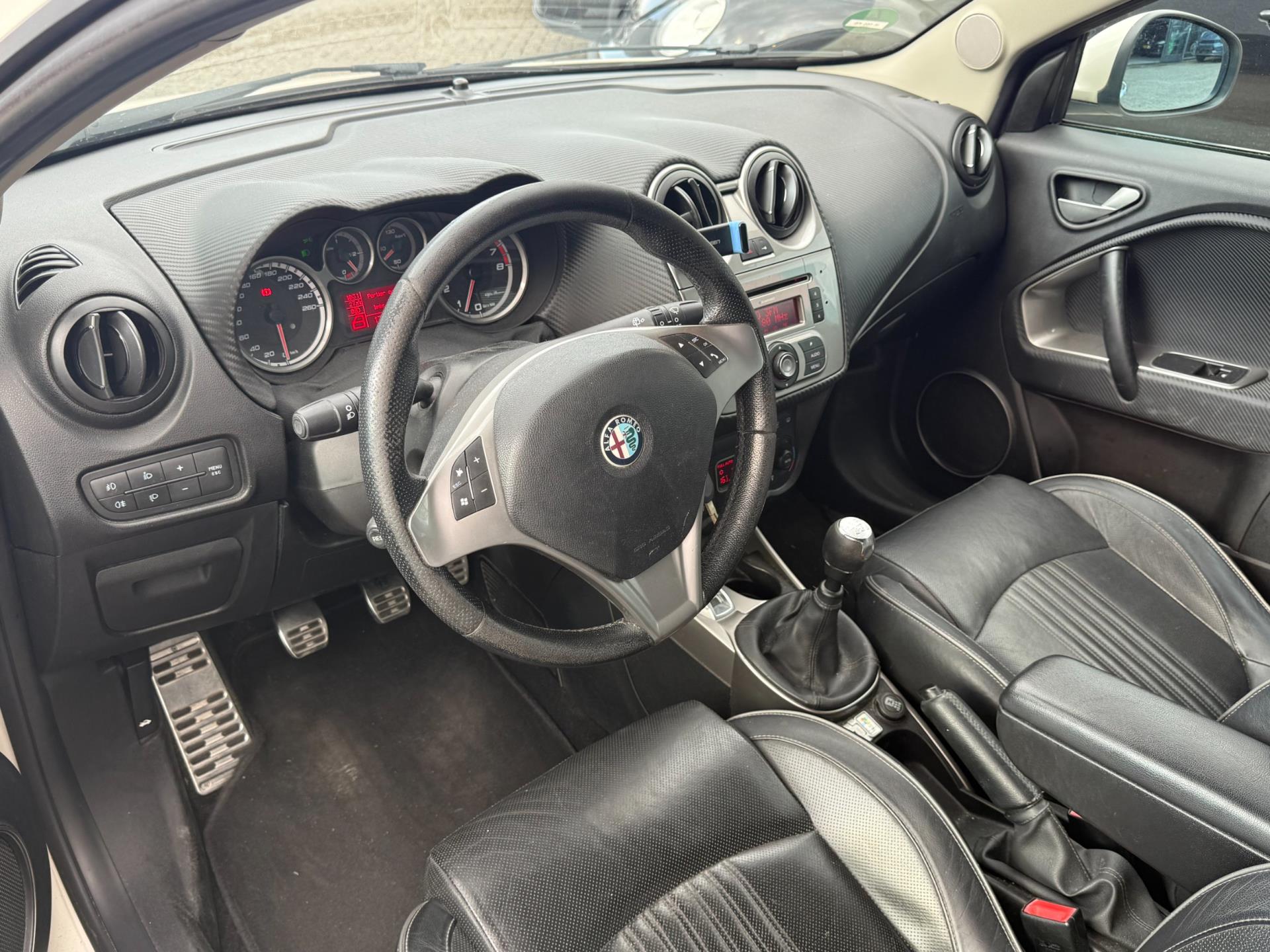 46379920-7.jpg