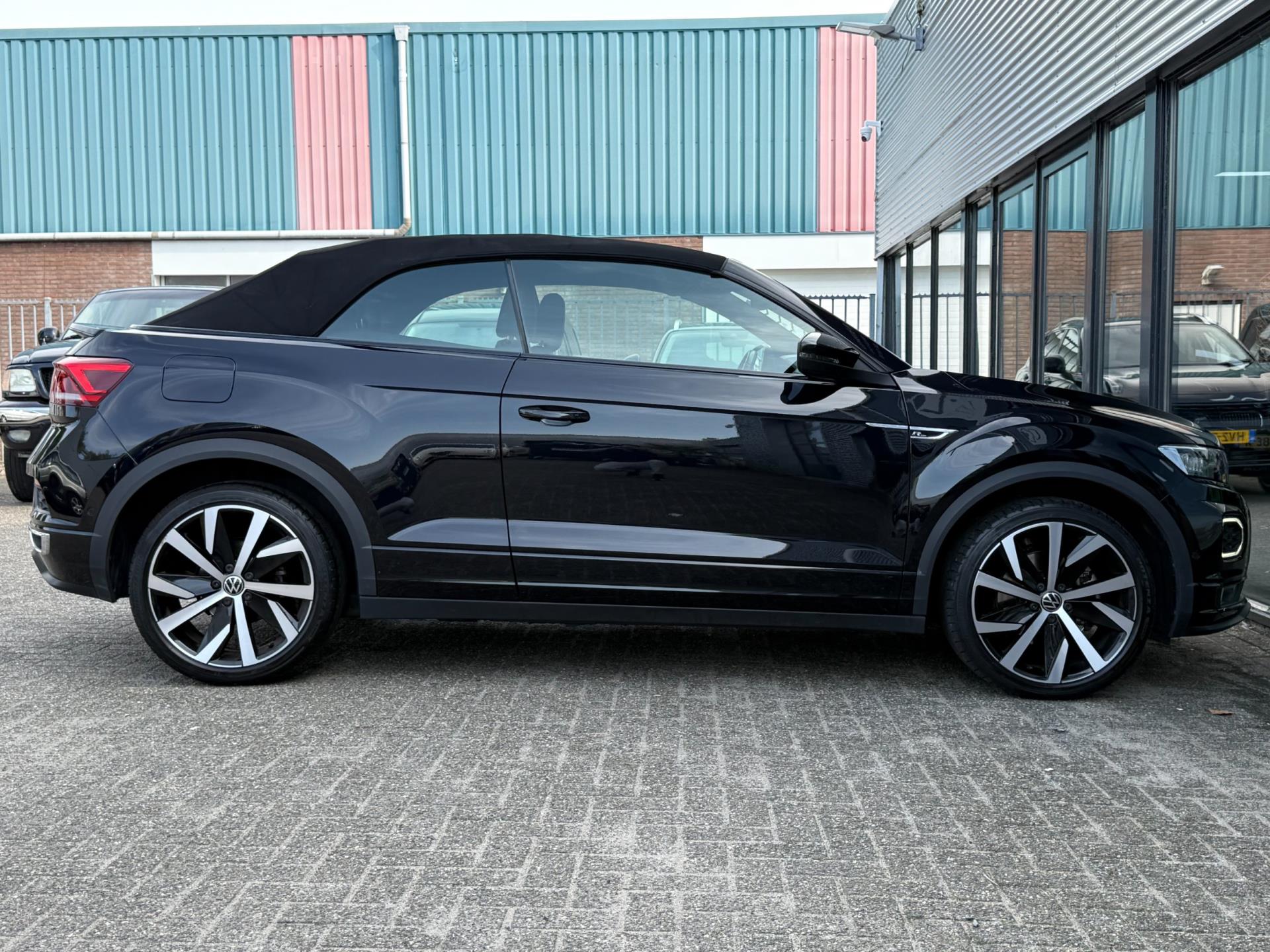 46916913-12.jpg