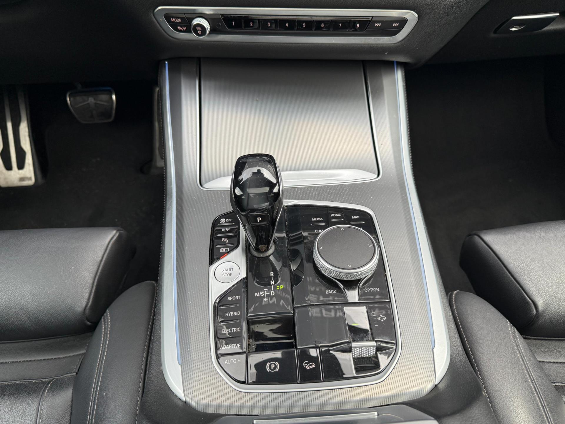 47718162-20.jpg