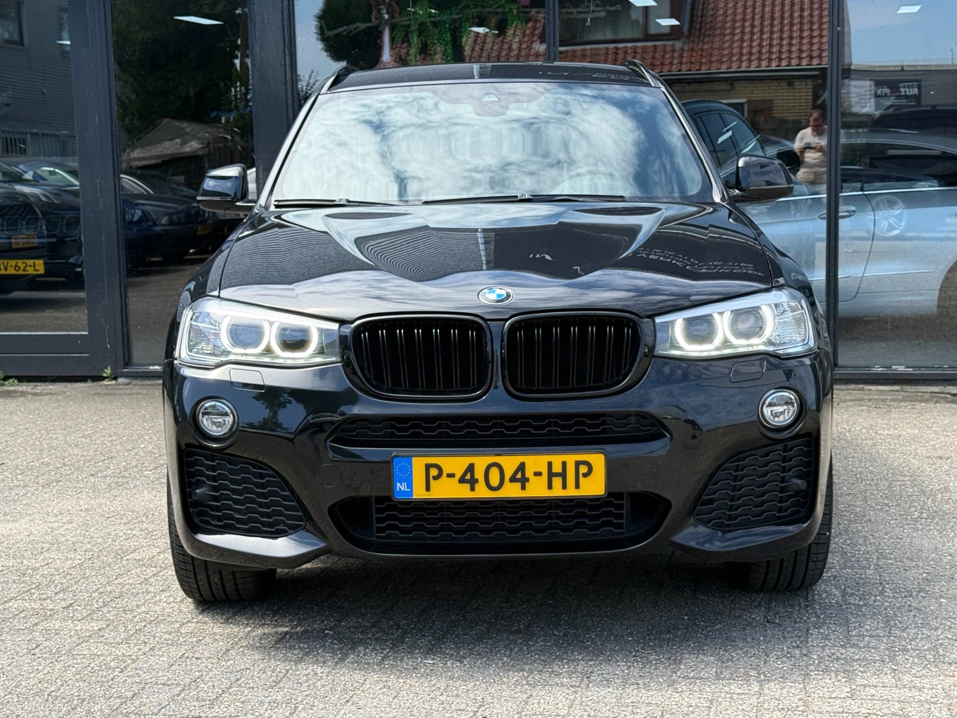 54516216-9.jpg